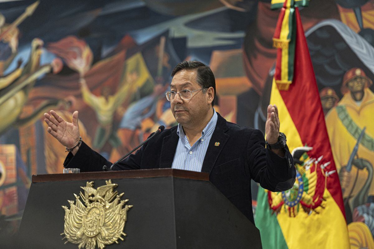 Luis Arce canceló viaje a Brasil para priorizar la transición de Gobierno en Bolivia con Rodrigo Paz