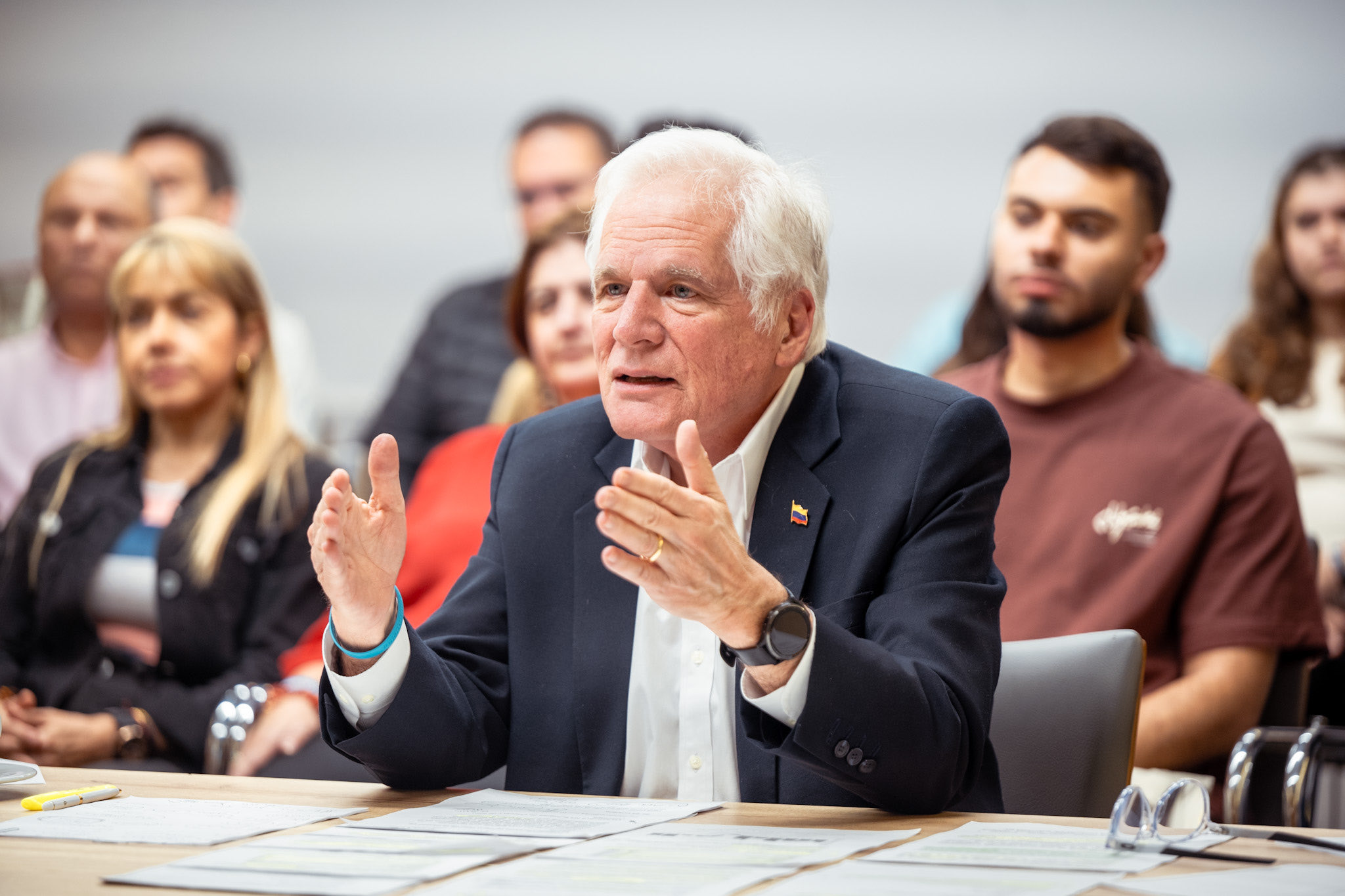 El duro mensaje de Miguel Uribe Londoño a Gustavo Petro tras no defender lucha libertaria venezolana