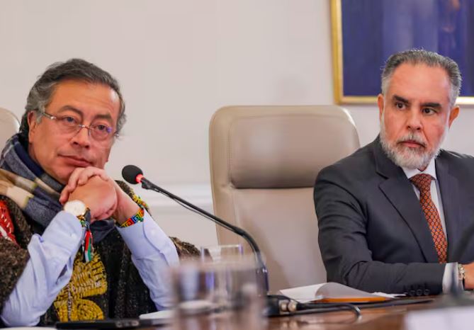 Bancos colombianos comenzaron a bloquear cuentas de Petro y Benedetti tras sanciones de EEUU