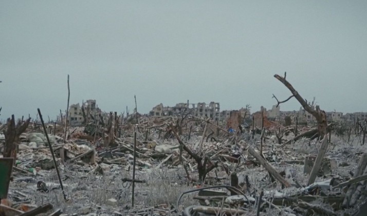Rusia ataca infraestructuras ucranianas con más de 300 misiles y 37 drones, según Zelenski