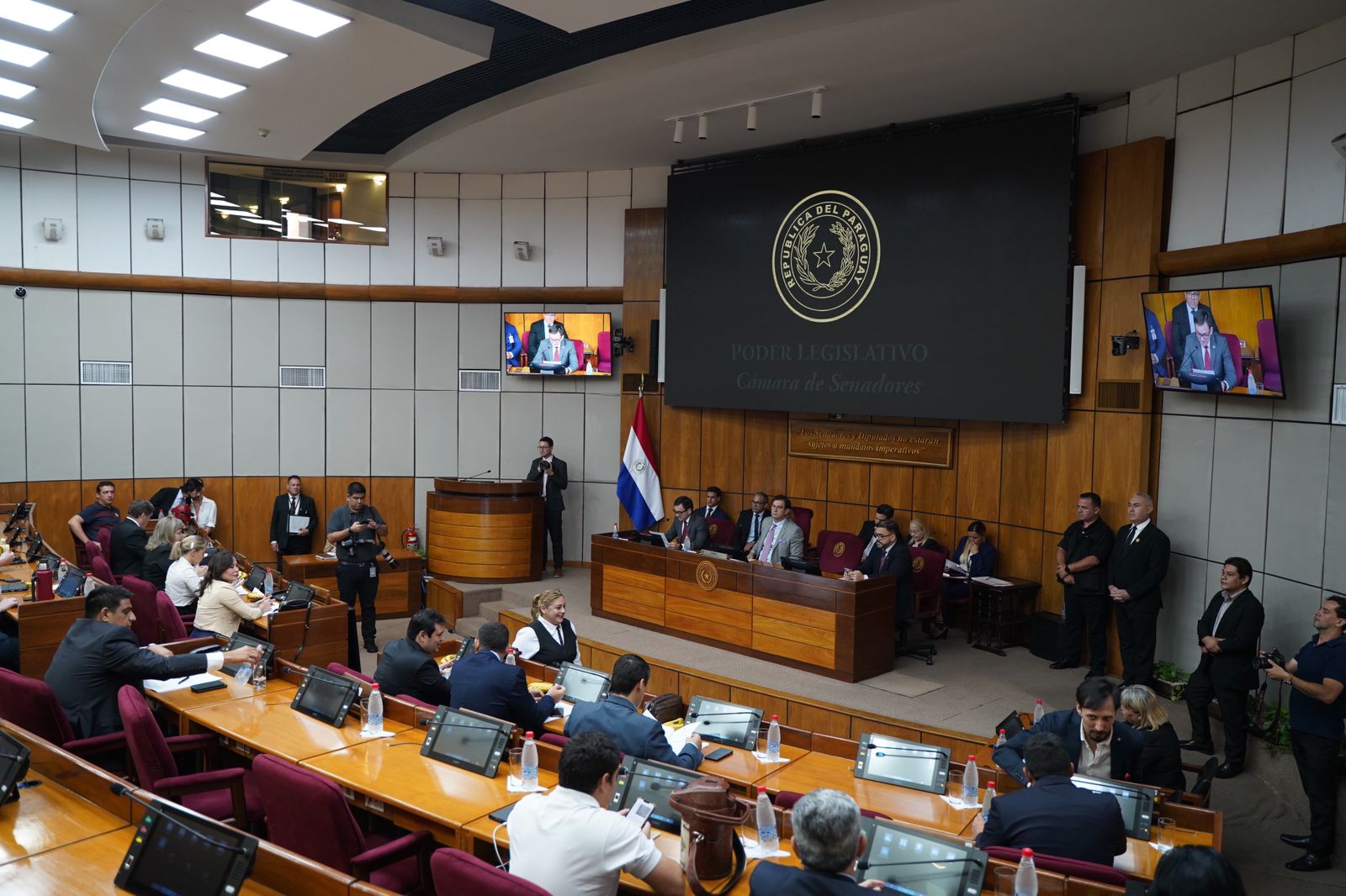 Senado de Paraguay felicitó a María Corina Machado por el Nobel de la Paz y destacó su liderazgo democrático