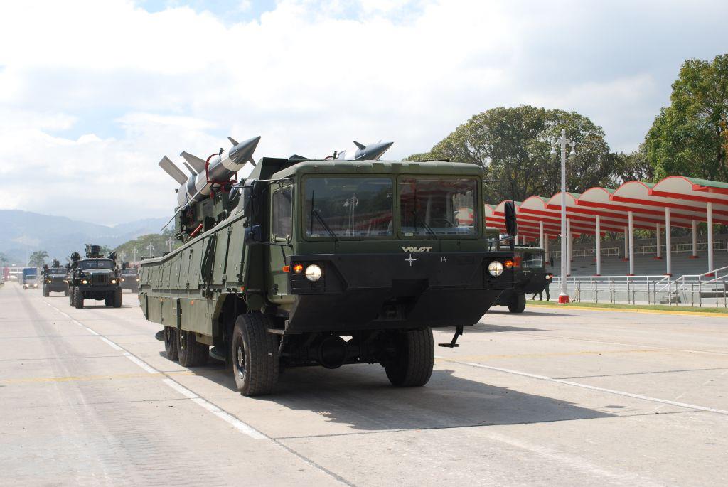 Fanb desplegó sistema de misiles antiaéreos Pechora-2M rumbo a Carabobo (Video)