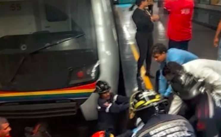 Impactante rescate en el Metro de Caracas: Adulto mayor intentó suicidarse tras lanzarse a los rieles