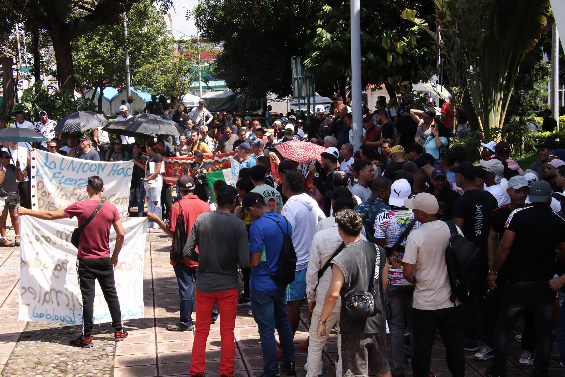 Nueva caravana con migrantes venezolanos salió rumbo a Ciudad de México y descarta llegar a EEUU