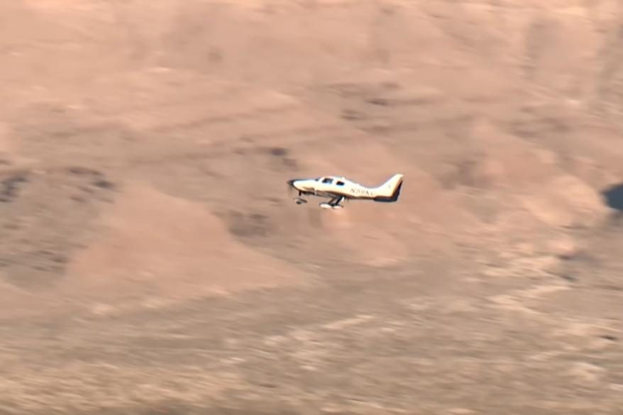 Milagro en las alturas: Hombre sobrevivió luego de que sus dos paracaídas fallaran en Nevada