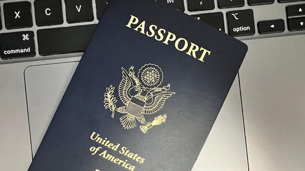 EEUU sale del top 10 de los pasaportes más poderosos del mundo por primera vez en dos décadas