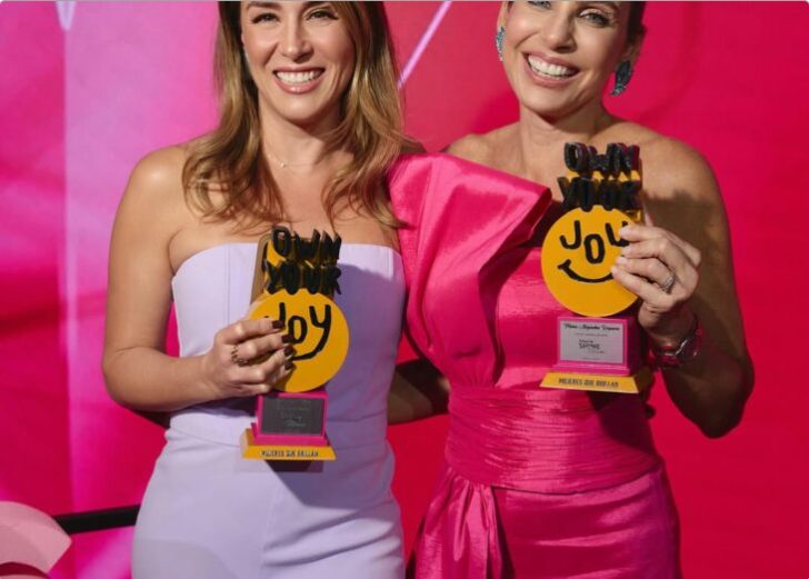 Érika de la Vega y "Mariale" Requena, reconocidas como "Mujeres que brillan" en Miami