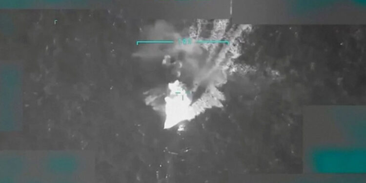 CNN: Administración de Trump entregó al Congreso siete informes clasificados sobre ataques en el Caribe