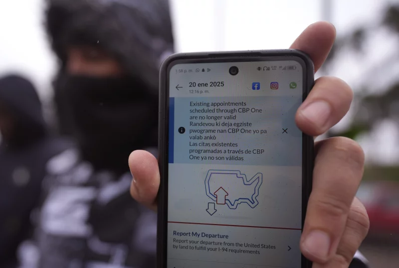 Otro grupo de inmigrantes pierde el TPS en EEUU: deben abandonar el país antes del #17Mar