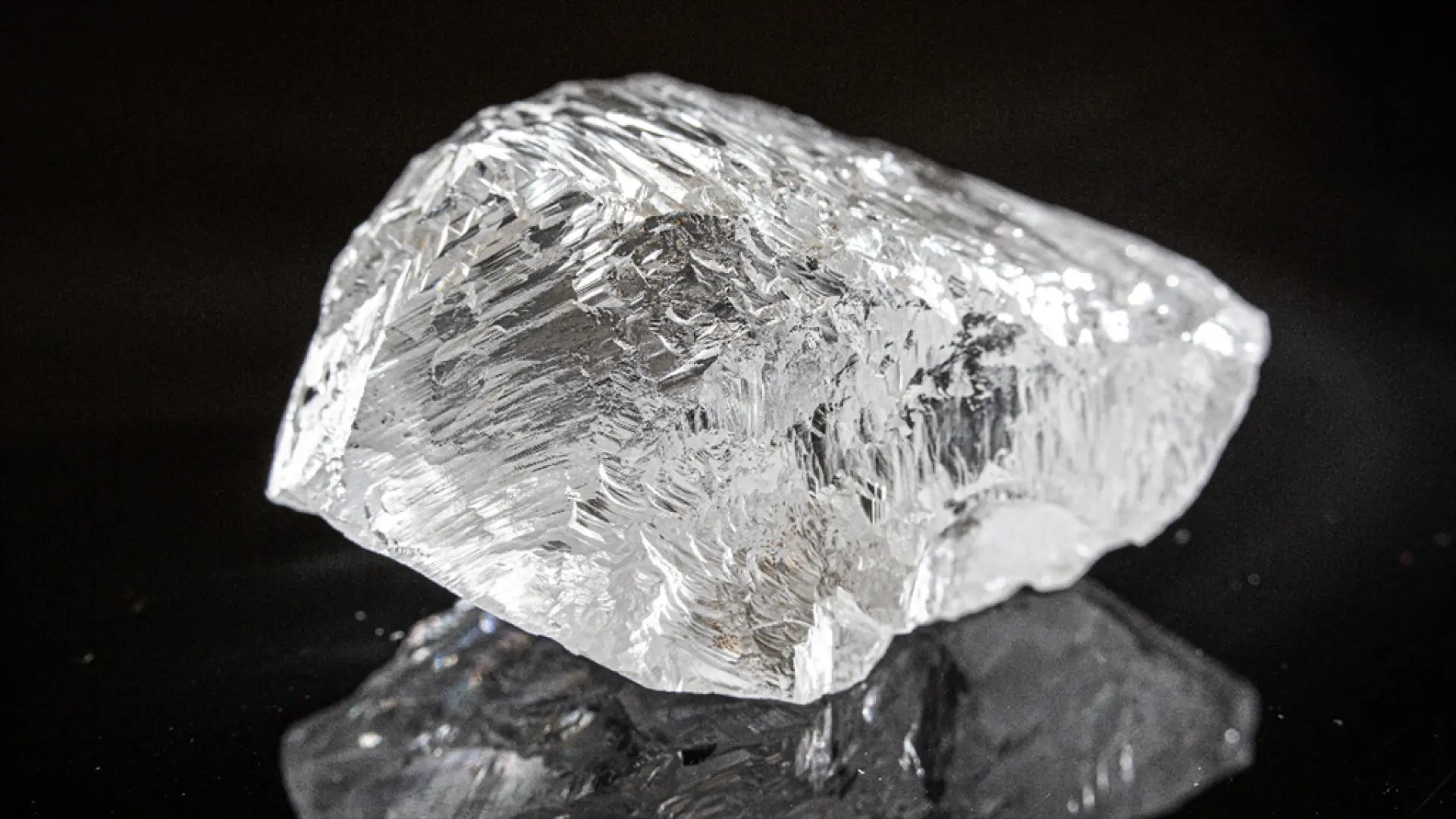El impresionante diamante de 340 kilates que hallaron en uno de los yacimientos más recónditos del mundo