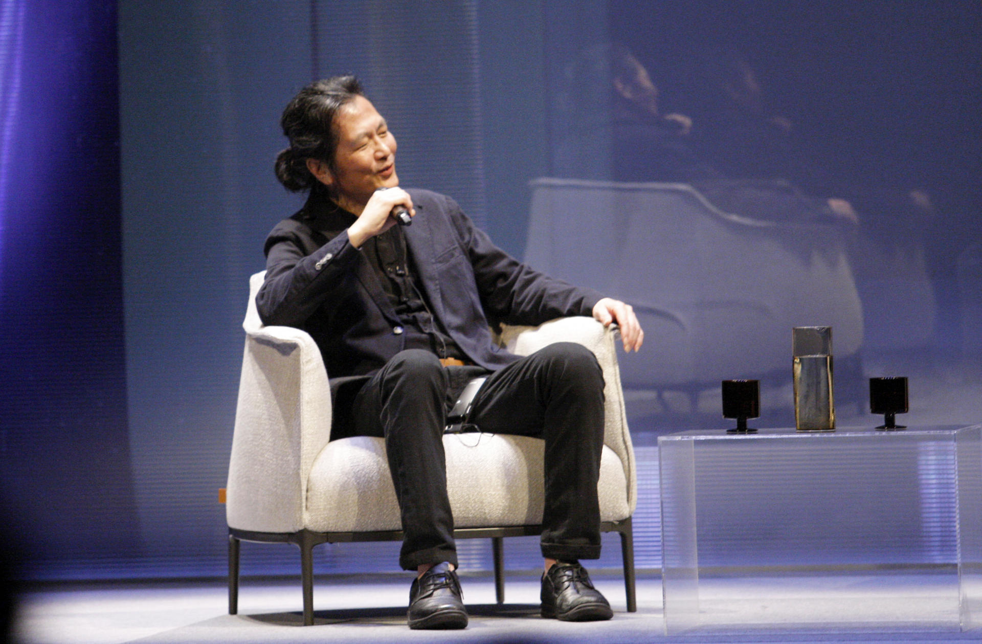 El filósofo Byung-Chul Han pronosticó que la inteligencia artificial "esclavizará a la humanidad"