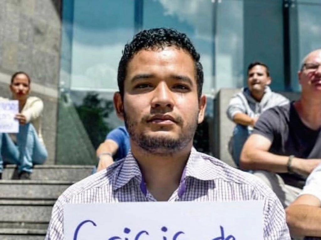 “Ganó la verdad”, venezolano Gregory Sanabria celebra salida de centro migratorio en EEUU