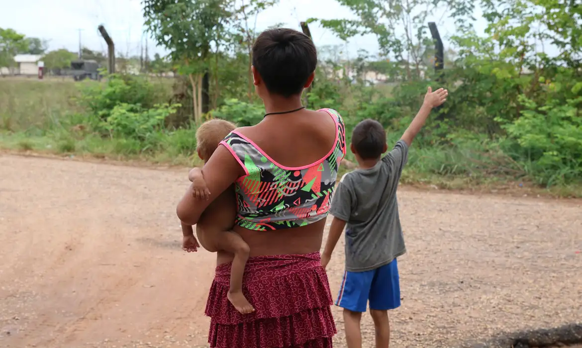 Embarazo adolescente ancla a las jóvenes venezolanas en la vulnerabilidad y la pobreza