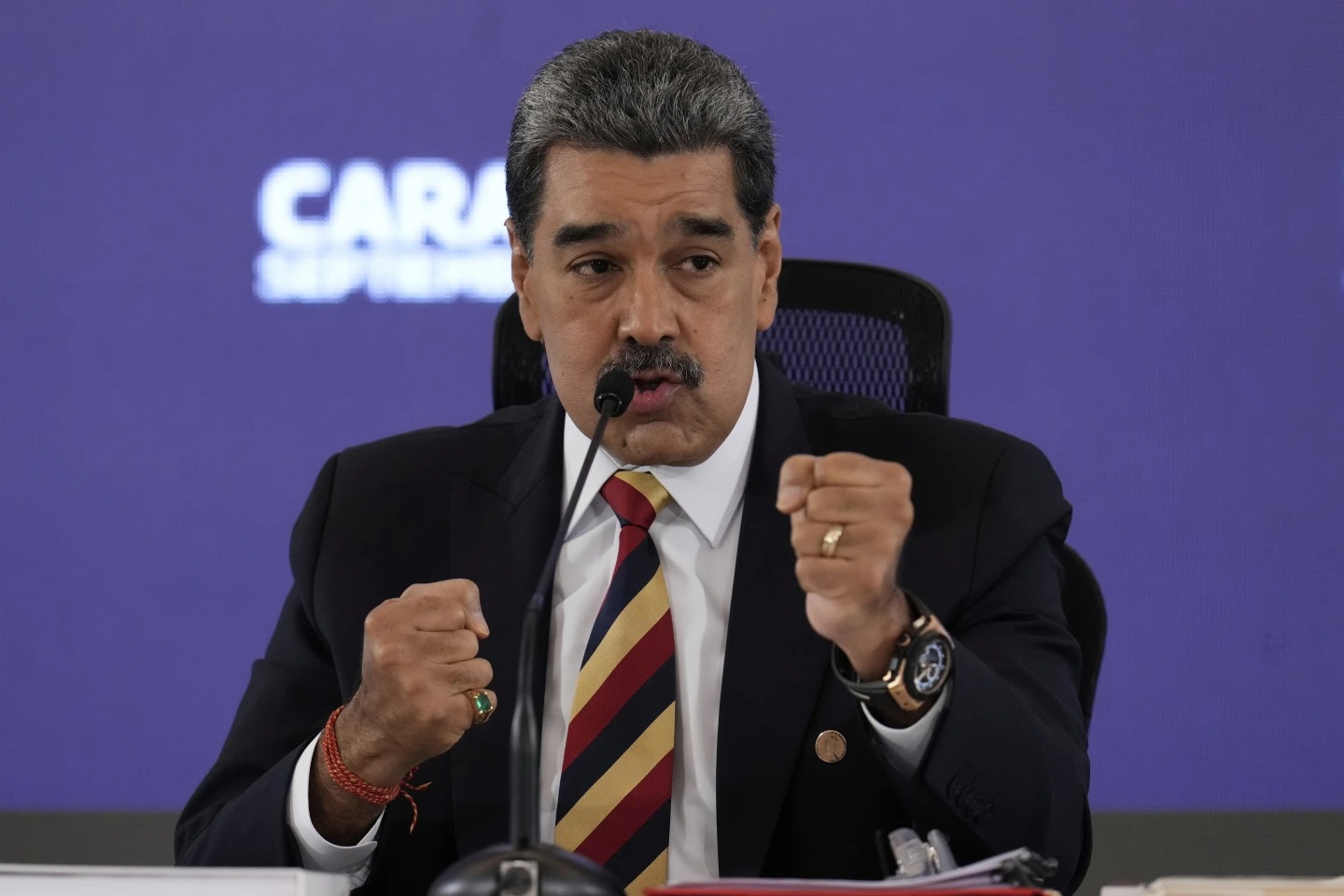 Maduro juega con Rusia, China y Cuba sus últimas cartas para seguir aferrado al poder