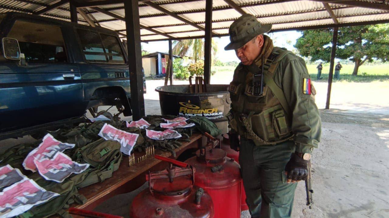 Fanb se atribuyó la destrucción de tres campamentos vinculados al ELN en Amazonas y Apure (Fotos)