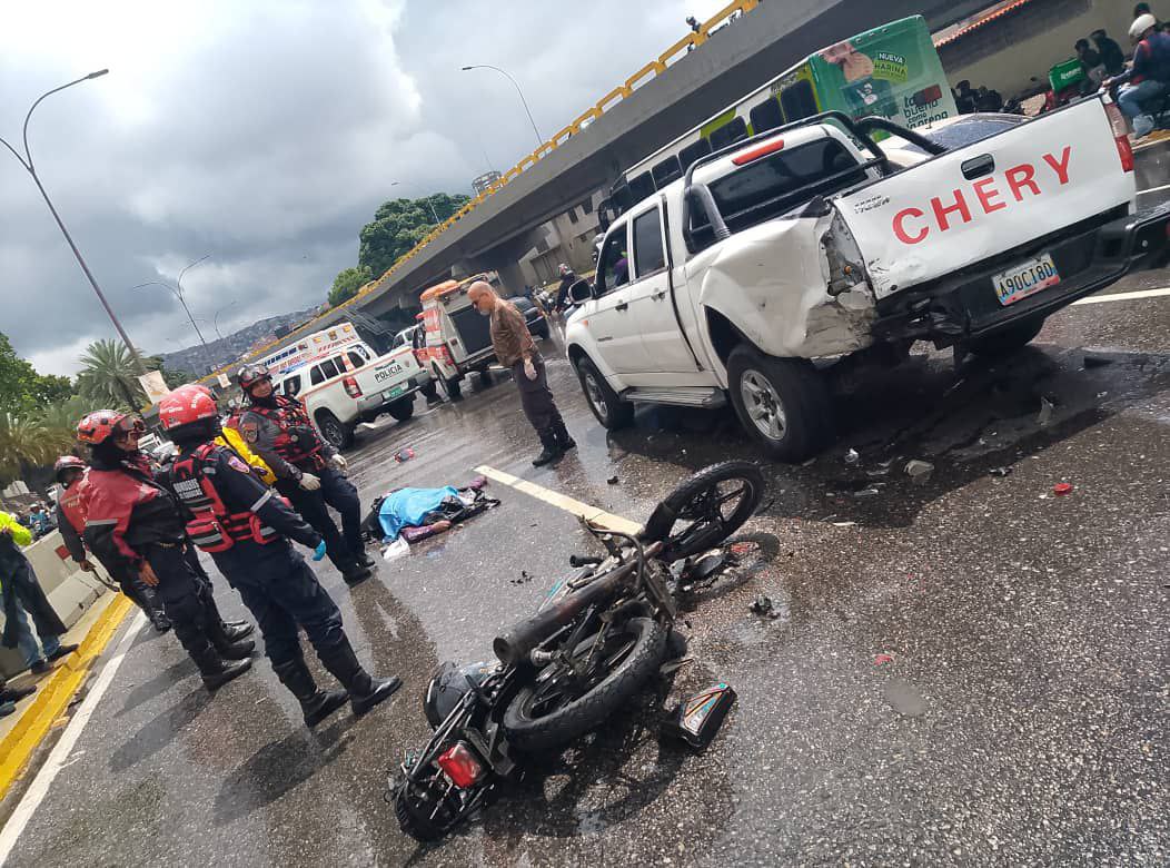 Estas son las medidas para prevenir accidentes viales durante las lluvias en Venezuela
