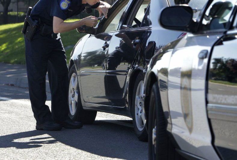 Acusan a una madre de asesinar a su hija hallada en un contenedor en Connecticut
