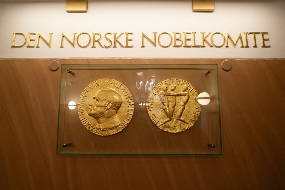 Cómo se eligen los ganadores de los premios Nobel y por qué el proceso permanece oculto durante 50 años