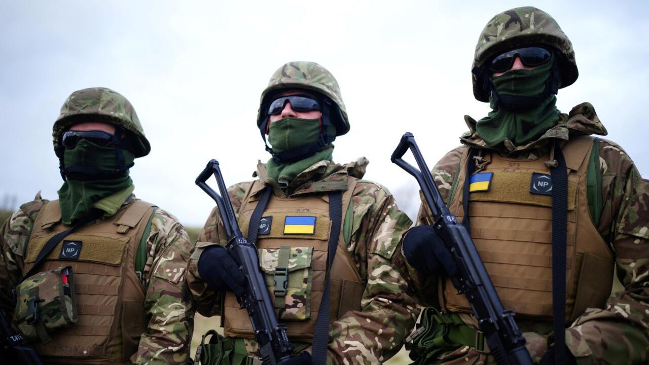 Soldados ucranianos rechazan el plan de paz de Trump y piden más apoyo internacional