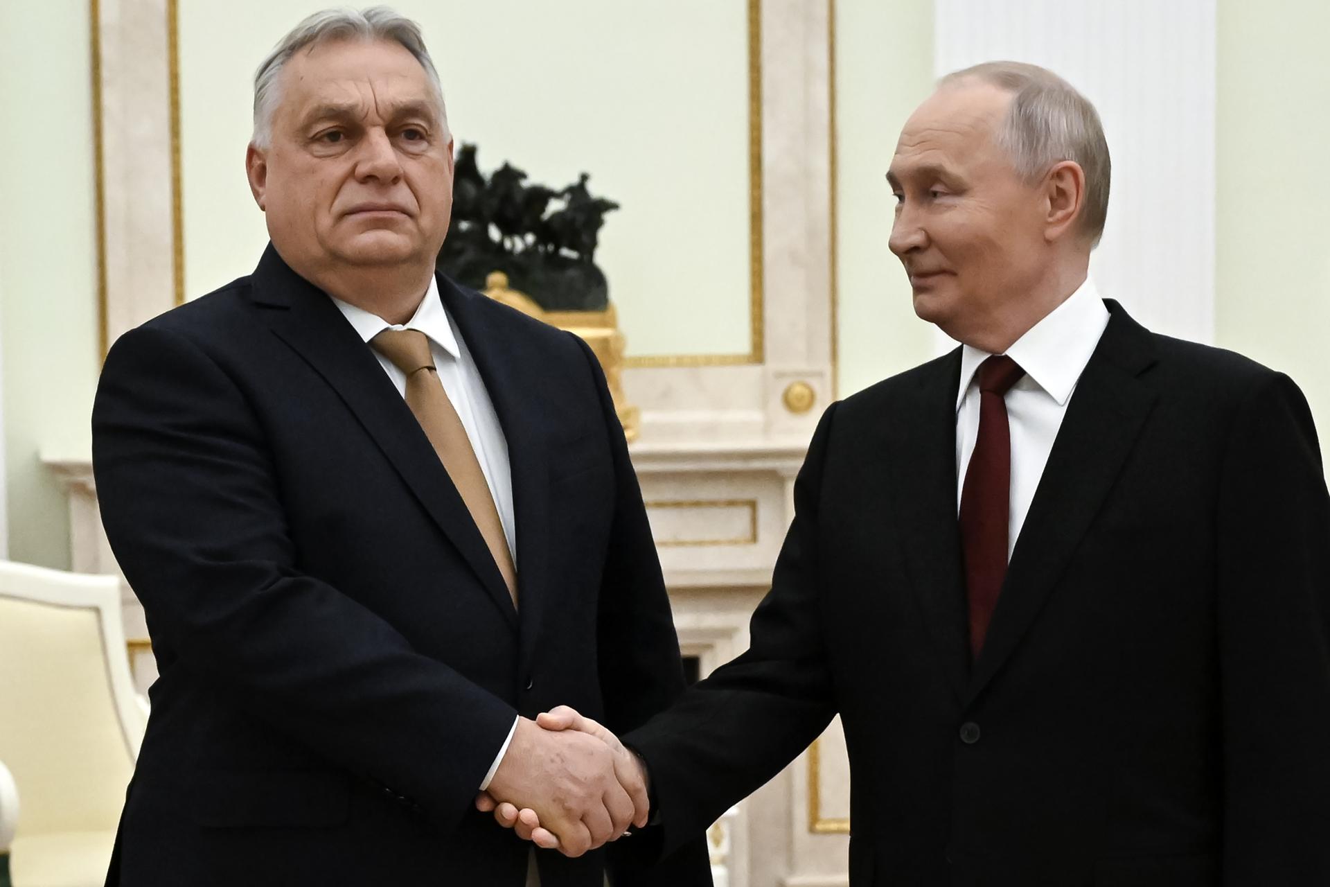 Putin aceptó la propuesta de Orban para que Hungría acoja las negociaciones de paz con Ucrania