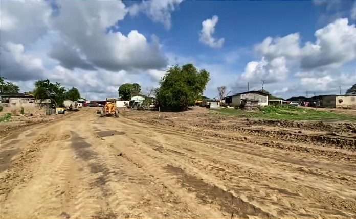 Construyen vía alterna en la Troncal 2 para permitir el paso entre Guárico y Apure