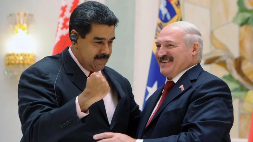 Lukashenko aboga por relaciones más "avanzadas" con Venezuela e invita a Maduro a su país