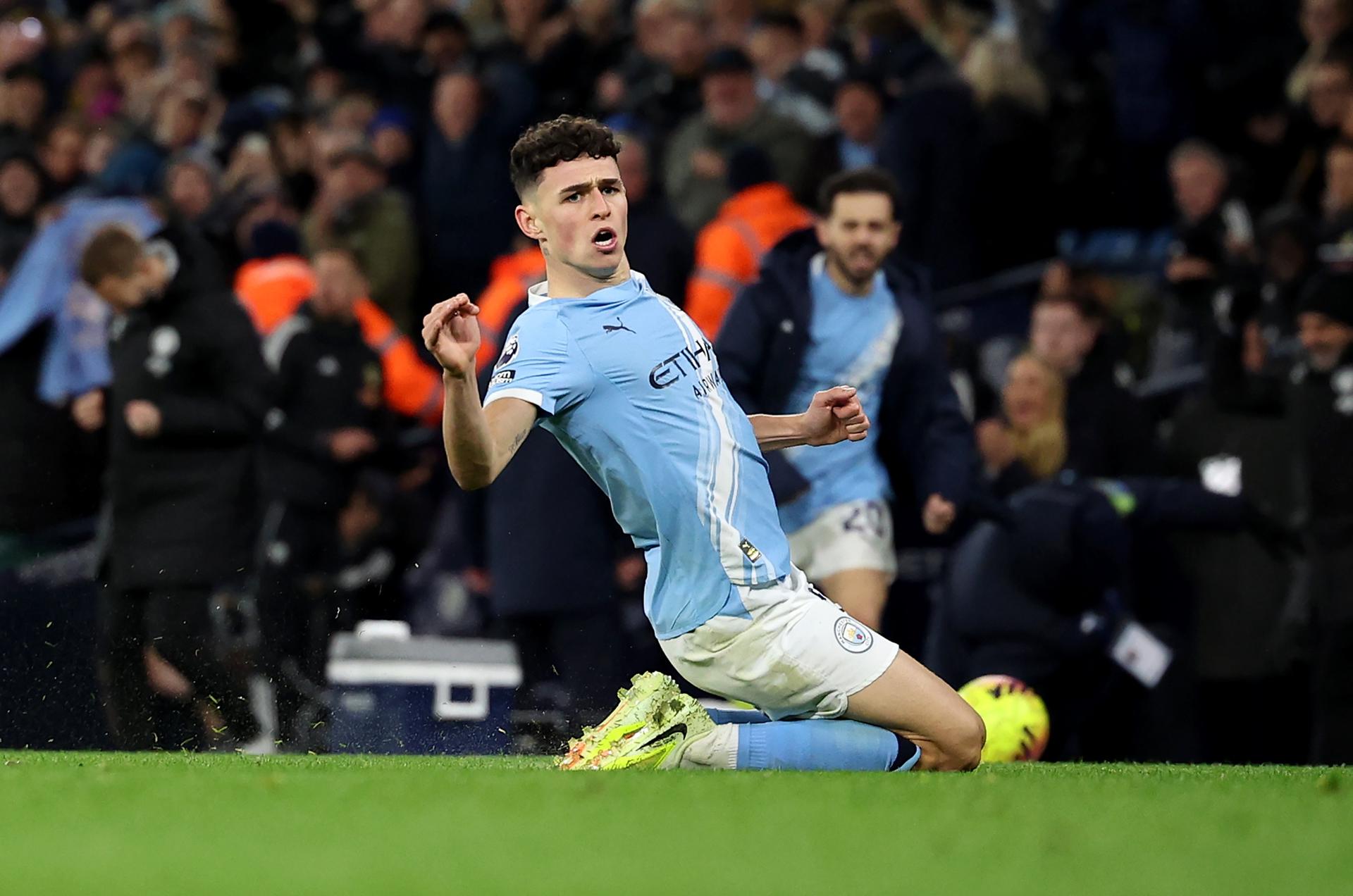 Manchester City consiguió una victoria agónica para meter presión en la Premier League