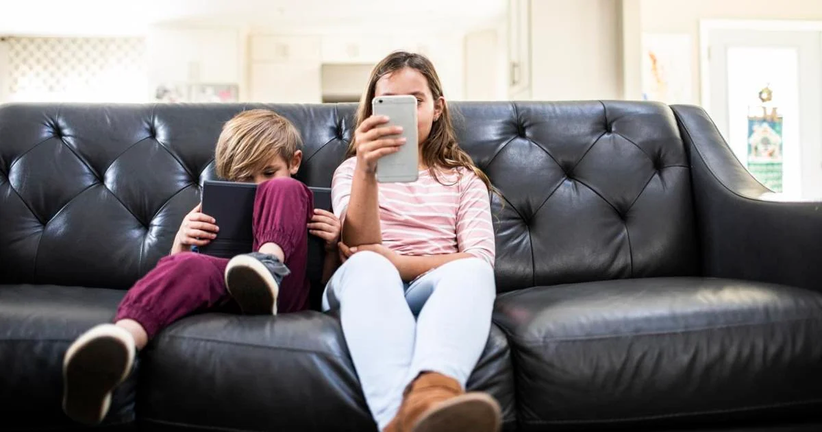 Una corte permite a Florida prohibir las redes sociales a niños menores de 14 años