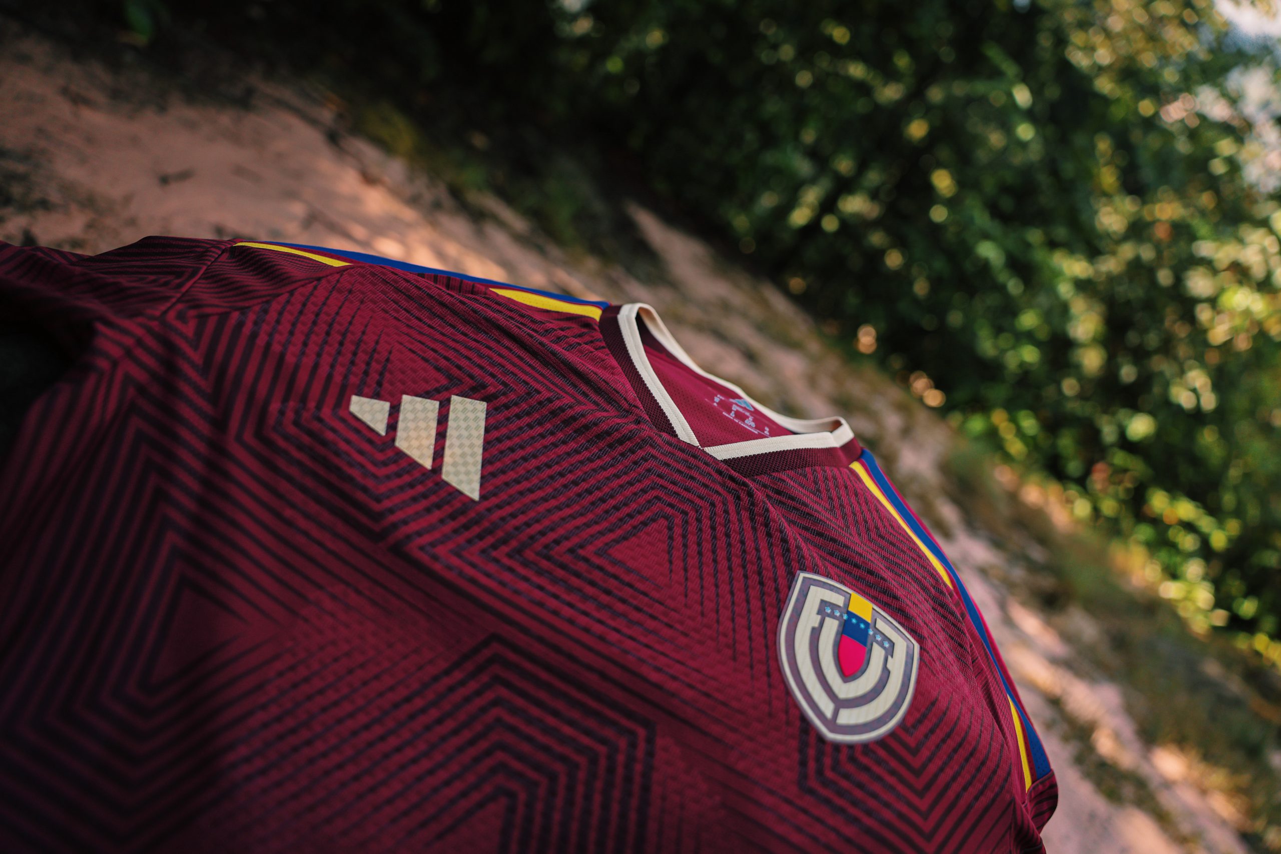 Adidas presentó oficialmente el nuevo uniforme de La Vinotinto (FOTOS)
