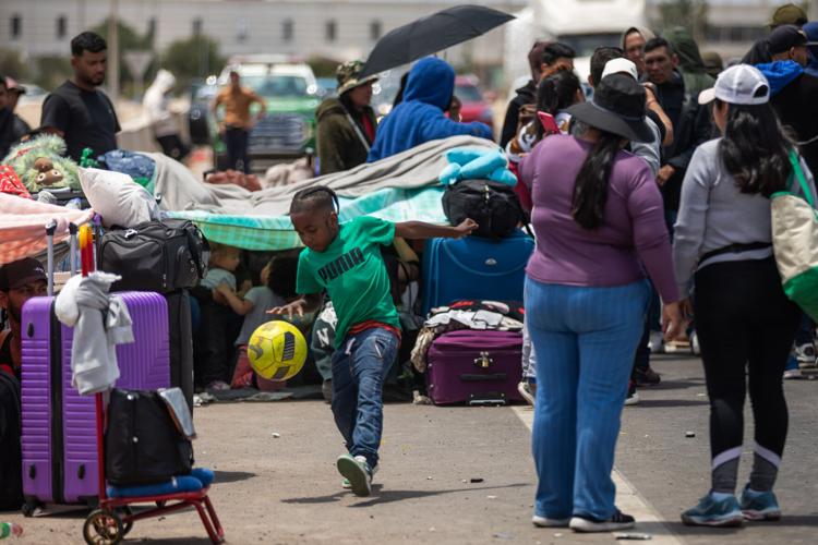 Perú refuerza vigilancia en su frontera con Chile para evitar ingreso de migrantes, entre ellos, venezolanos
