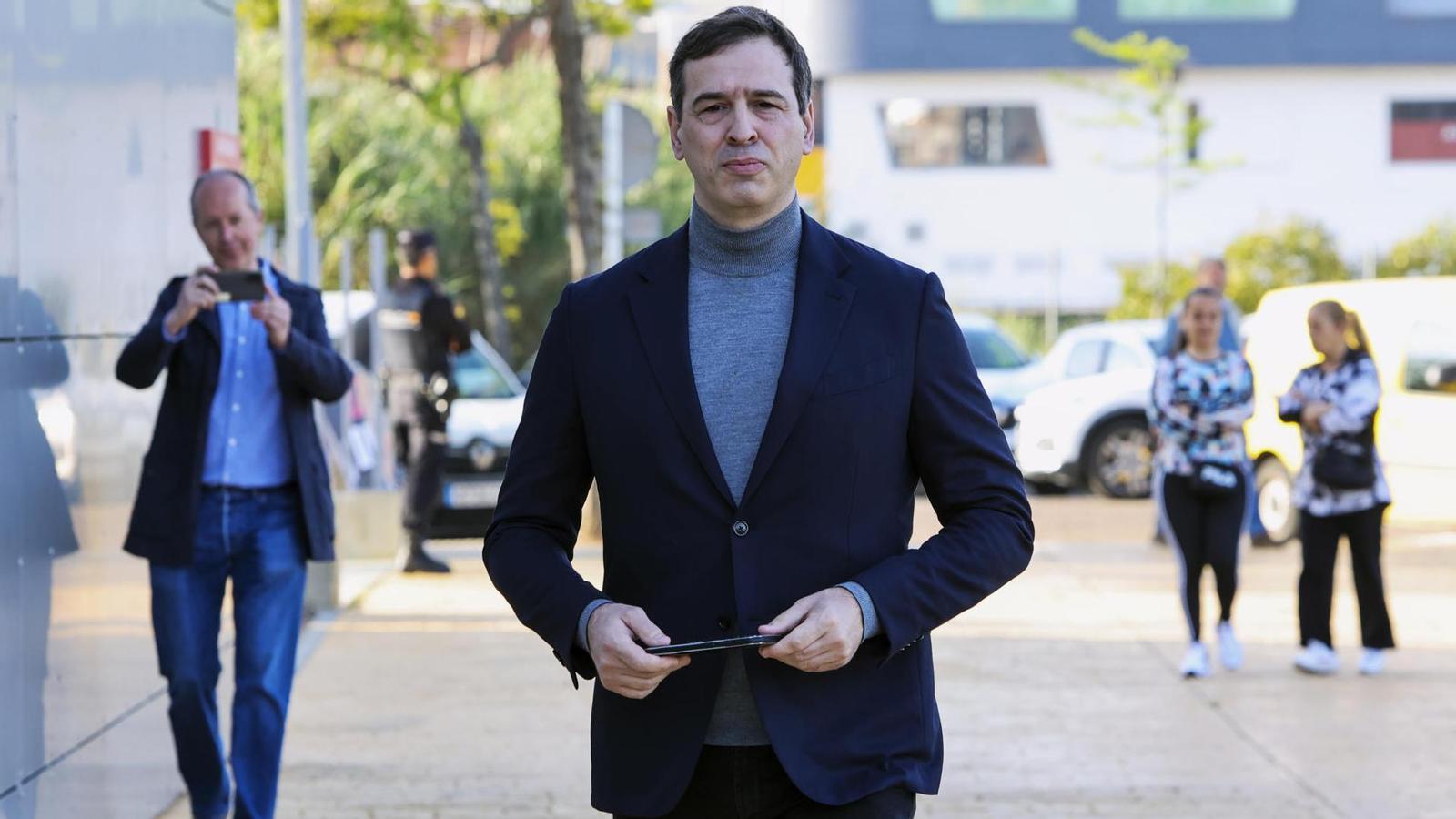 Hermano de Pedro Sánchez será juzgado por delitos de corrupción en España