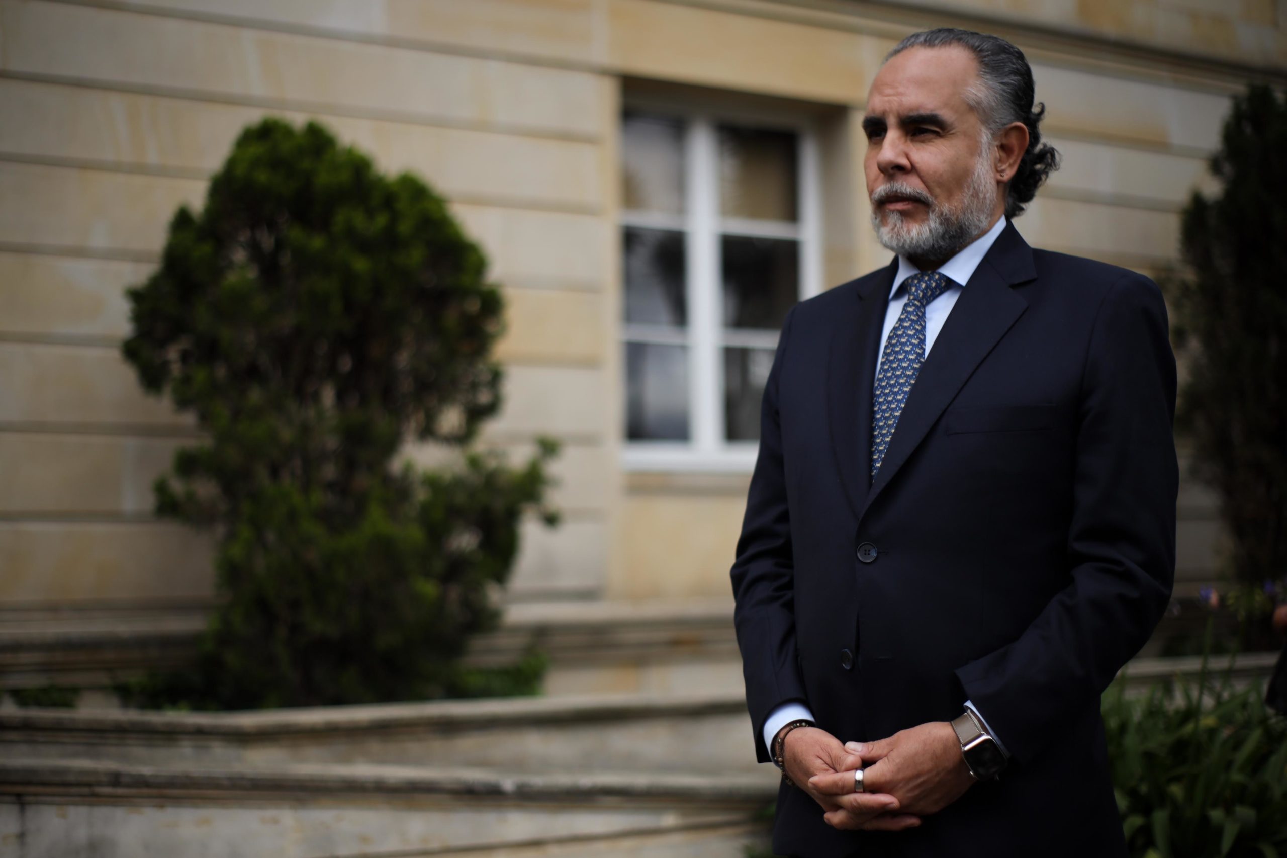 Armando Benedetti denunció el sobrevuelo de dos drones muy cerca de su residencia (VIDEO)