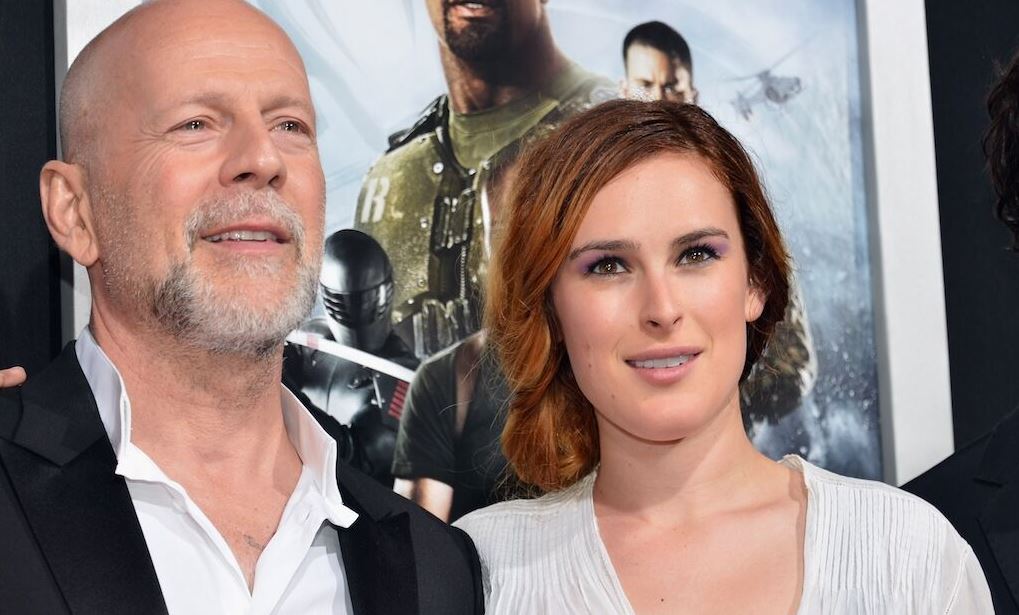 Hija de Bruce Willis explicó por qué es difícil hablar del estado de salud de su padre