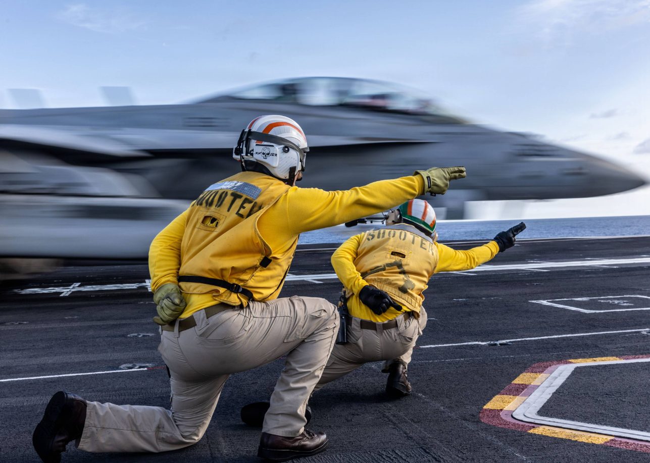 ¿Qué aeronaves trae actualmente sobre su cubierta el portaaviones USS Gerald R. Ford?