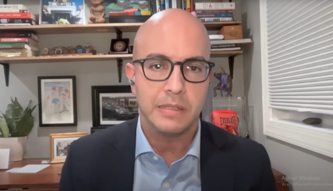 Juan González asegura que "no está en venta" mientras esconde a su titiritero en Signal