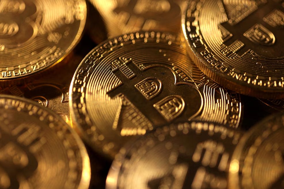 Bitcoin cayó bajo los 81 mil dólares y ya perdió más de 36 % desde su máximo histórico