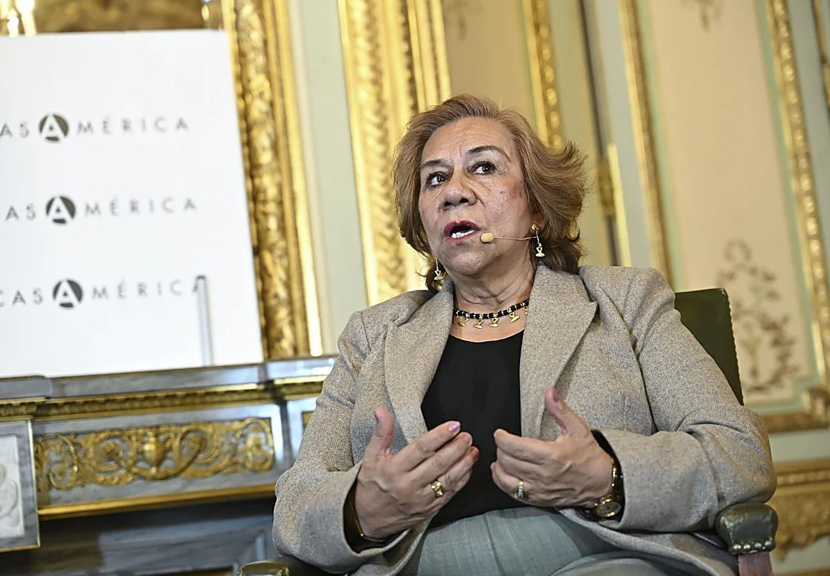 Rosa Villavicencio: Colombia no podría responder militarmente si EEUU ataca Venezuela