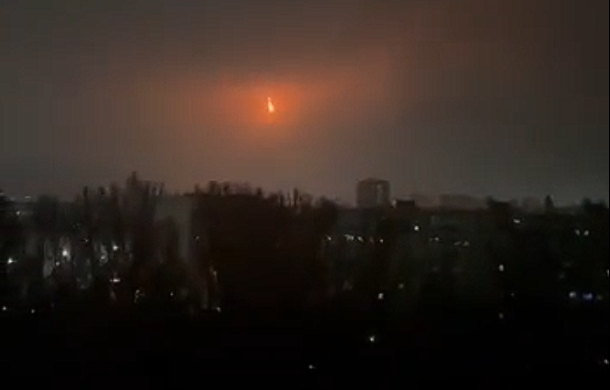 Ucrania atacó una refinería en Rusia y un aeródromo en Crimea (VIDEO)