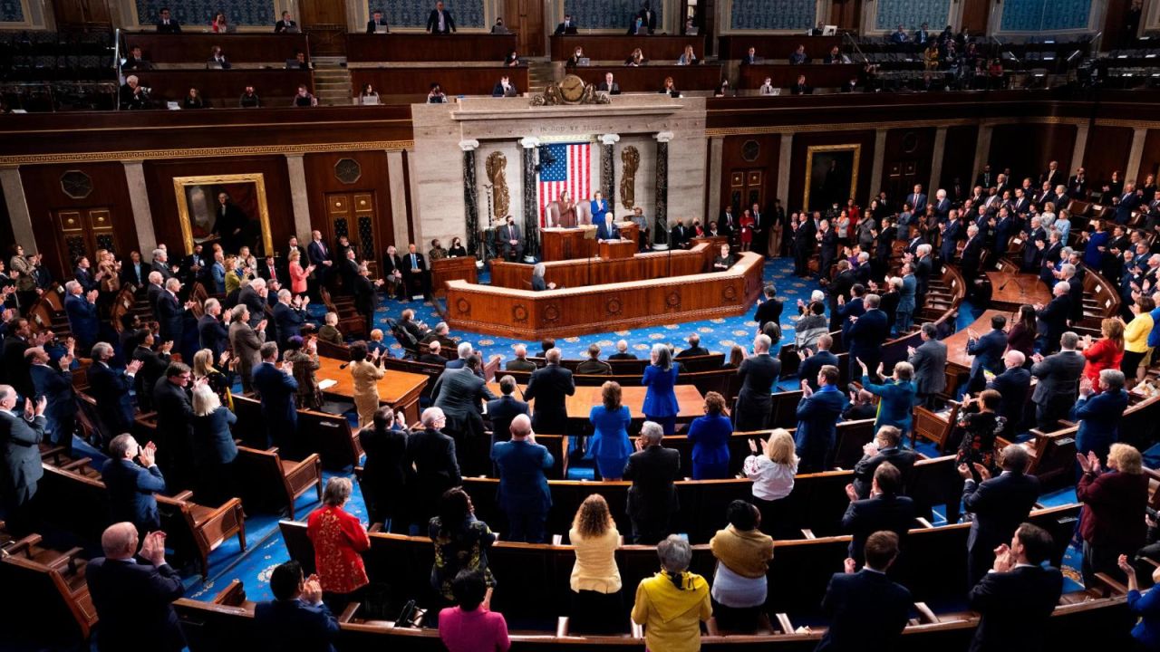 Congresista demócrata es acusada de robar cinco millones de dólares del presupuesto de EEUU