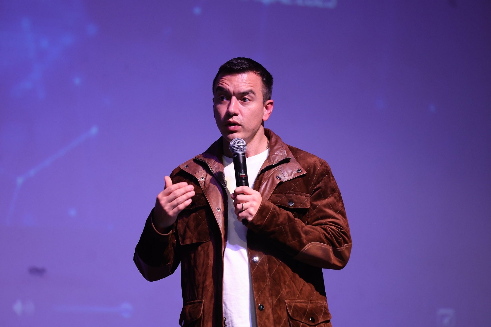 Daniel Noboa aseguró que la IA sirve hasta para redactar una Constitución