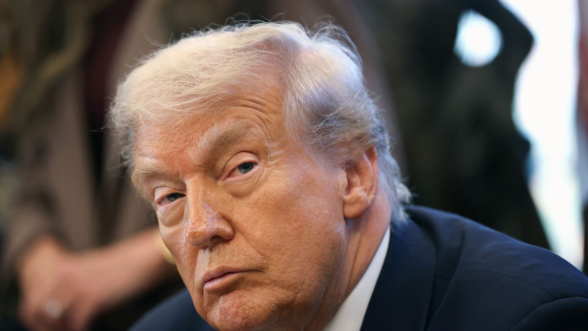 Trump dice que la inmigración es la principal causa de disfunción social de EEUU