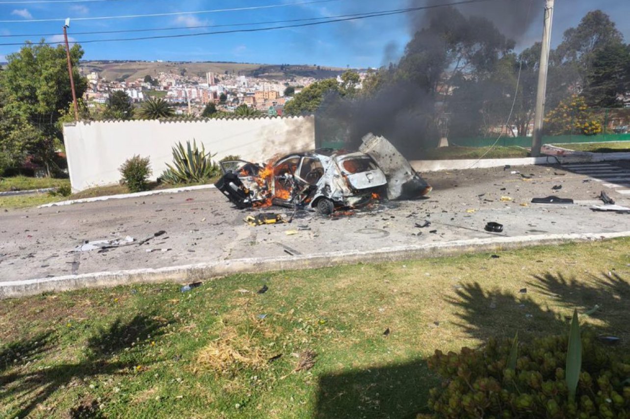 Ataque con carro bomba en batallón militar de Colombia dejó varios soldados heridos