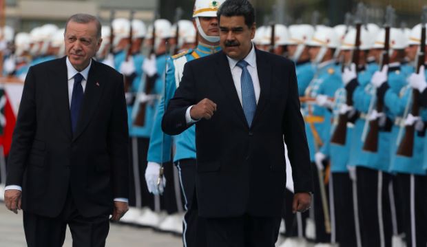 The Washington Post: Vínculos de Maduro con Turquía podrían allanar el camino hacia un posible exilio