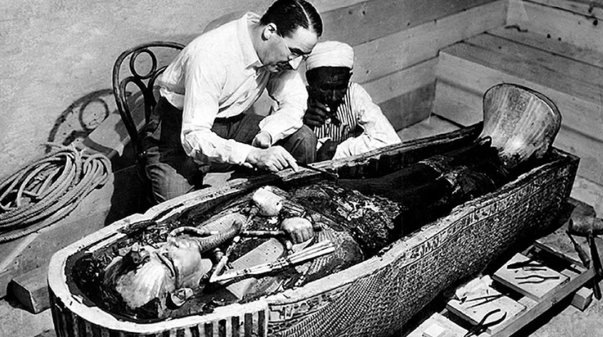 La verdadera maldición de Tutankamón: defectos genéticos por ser hijo de hermanos, una enfermedad ósea y una picadura de mosquito