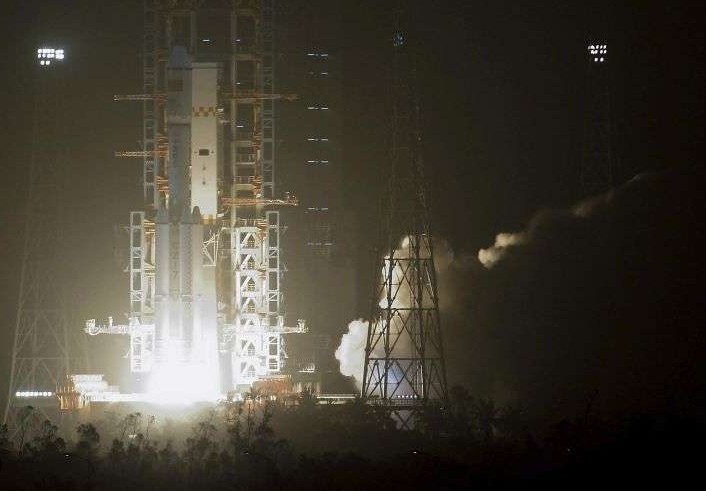 La Shenzhou-22 se acopla a estación espacial china en una misión inédita sin tripulación
