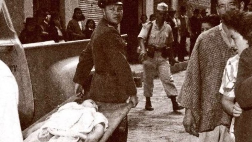 Panadero amasó pan envenenado y mató a más de 70 niños que compraron el desayuno antes de entrar al colegio