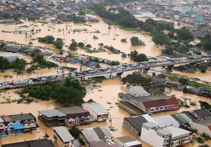 Más de tres millones de afectados por inundaciones que dejan 53 muertos en Tailandia