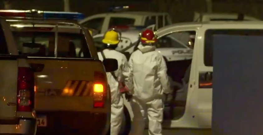 El triple crimen que dejó en shock a un pueblo de Uruguay: Mató a sus padres y a su hermano y mutiló los cuerpos con una sierra