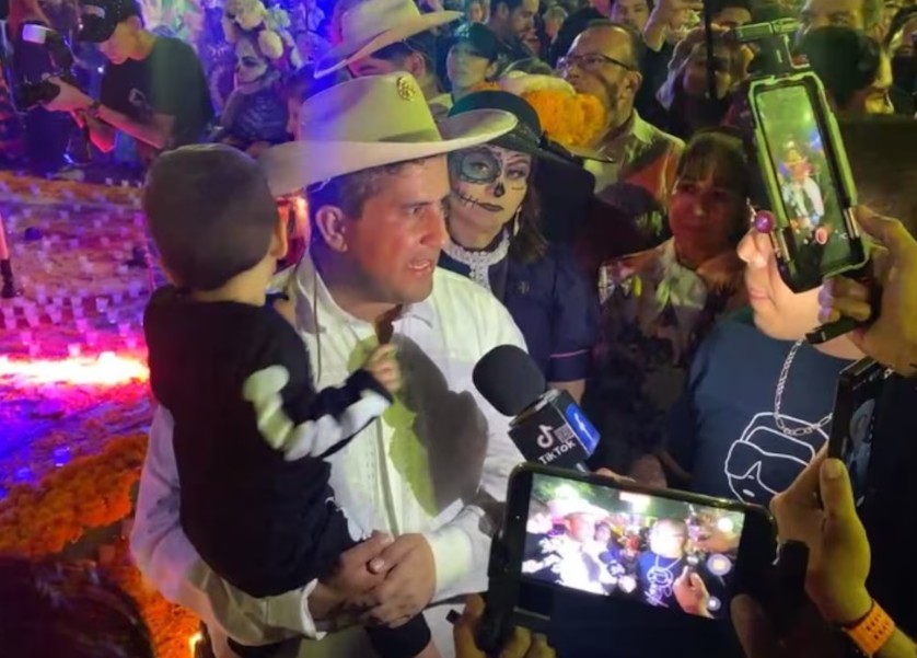 Asesinan a Carlos Manzo, alcalde de Uruapan, Michoacán, en ataque armado