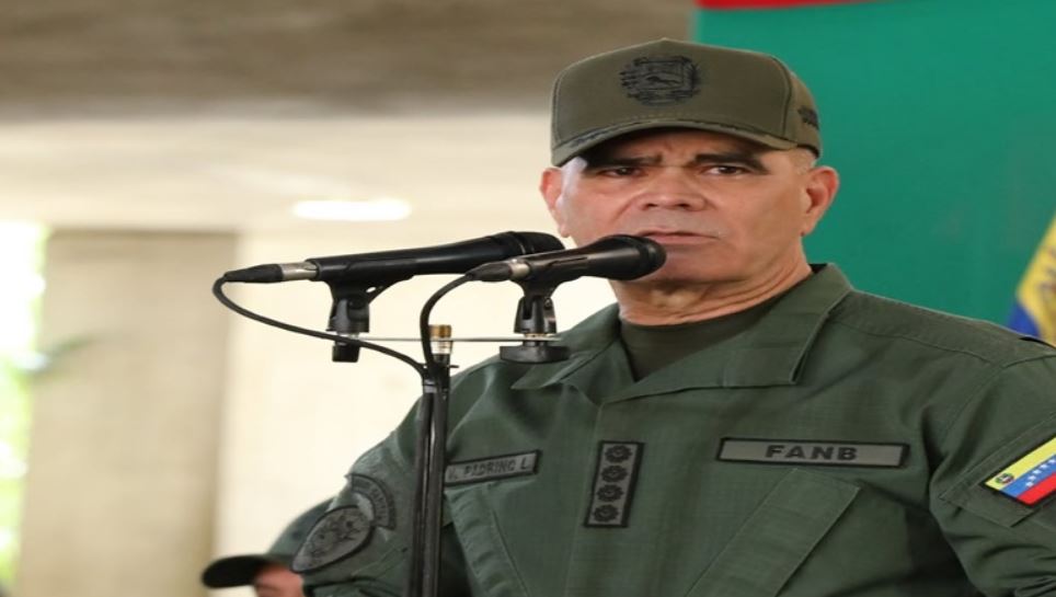 Padrino López critica apoyo de Trinidad y Tobago a maniobras militares de EE.UU. en el Caribe